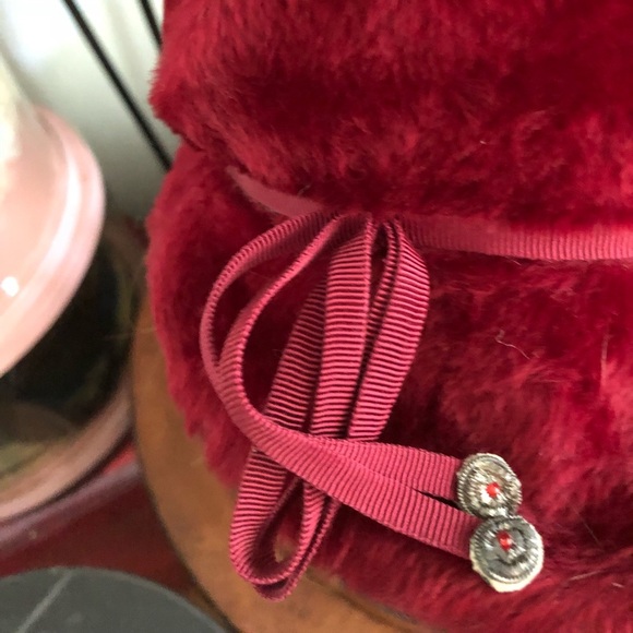 Vintage Molded Cranberry Hat main image 4